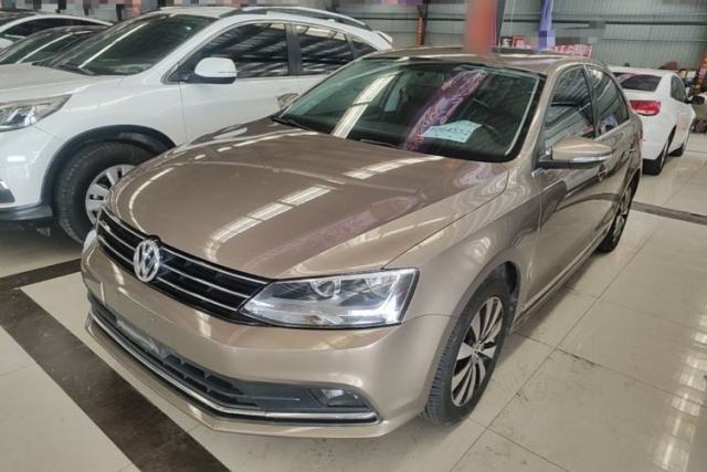 Used Volkswagen Sagitar 2017 230TSI Automatic Comfort Version