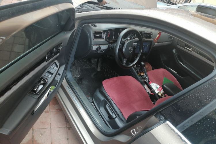 Used Volkswagen Sagitar 2017 180TSI Automatic Leading Model Driver Seat