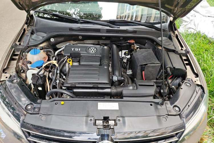 Used Volkswagen Sagitar 2017 230TSI Automatic Comfort Version Engine Bay