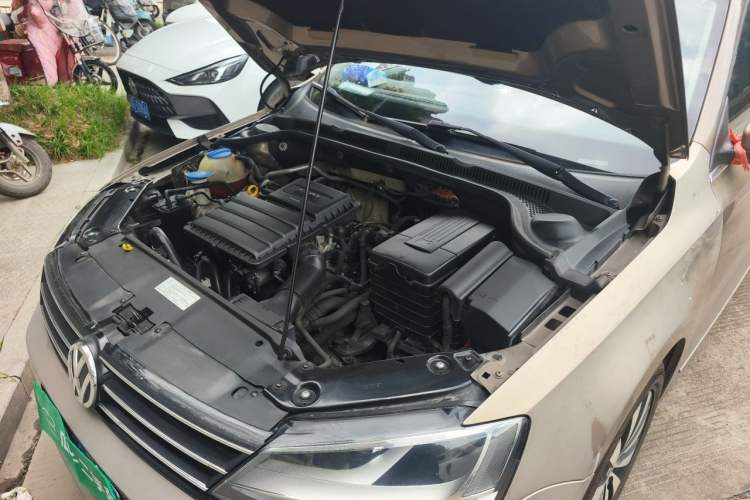 Used Volkswagen Sagitar 2017 1.6L Automatic Comfort Model Engine Bay Left