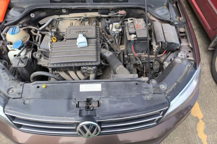 Used Volkswagen Sagitar 2017 1.6L Automatic Comfort Model Engine Bay Left