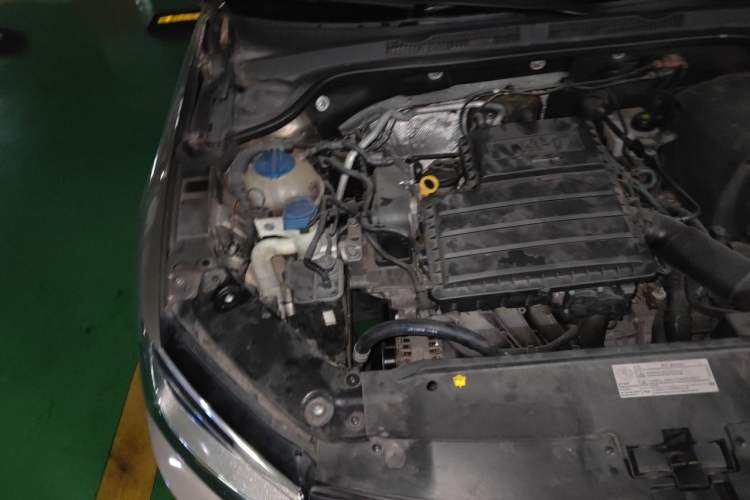 Used Volkswagen Sagitar 2017 1.6L Automatic Comfort Model Engine Bay Right
