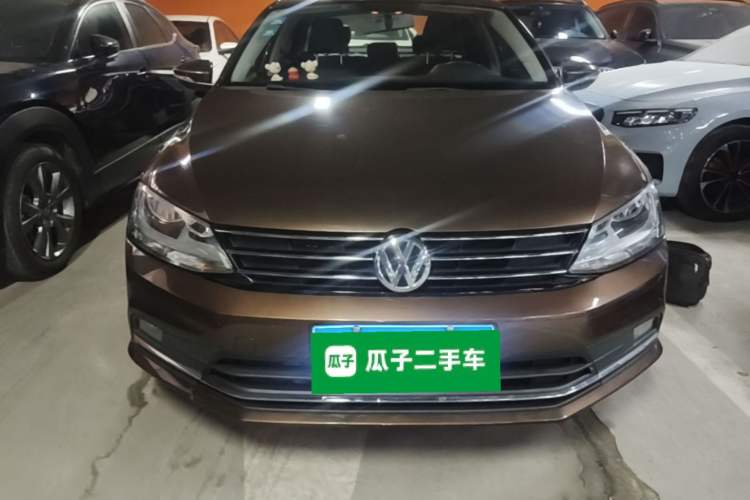 Used Volkswagen Sagitar 2017 230TSI Automatic Comfort Version Front