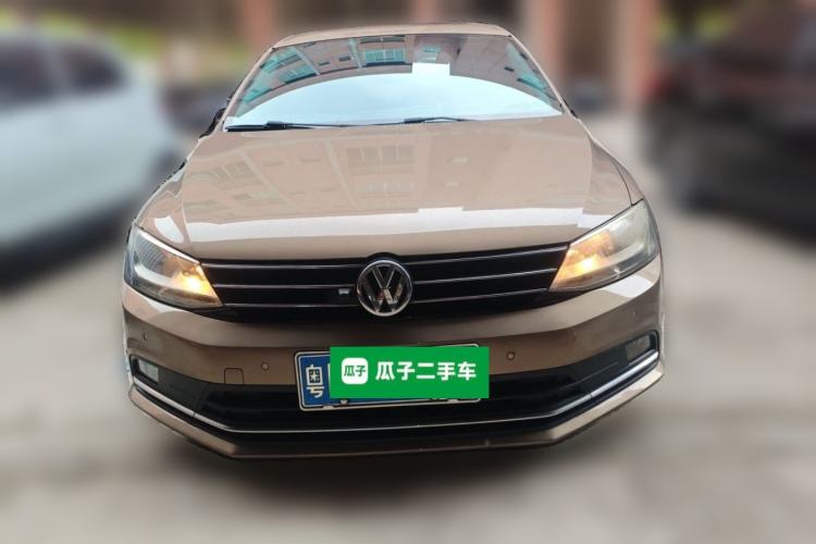 Used Volkswagen Sagitar 2017 230TSI Automatic Comfort Version Front