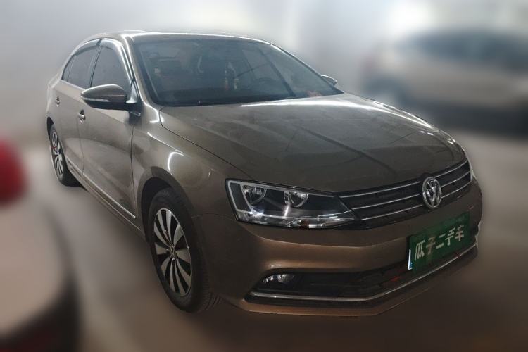 Used Volkswagen Sagitar 2017 1.6L Manual Comfort Model Front Right 45 Deg