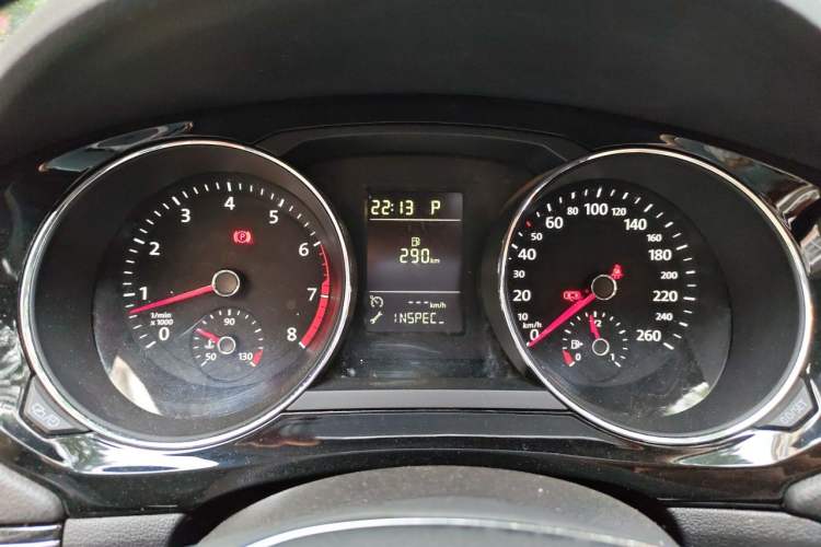 Used Volkswagen Sagitar 2017 230TSI Automatic Comfort Version Instrument Cluster