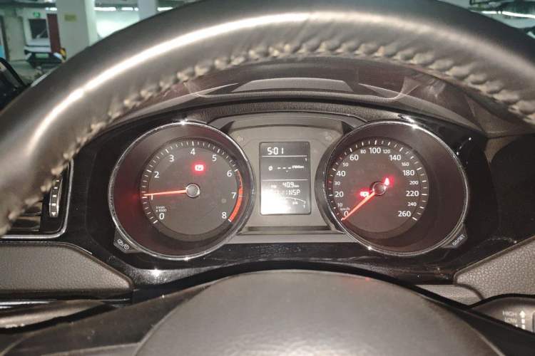 Used Volkswagen Sagitar 2017 1.6L Manual Comfort Model Instrument Cluster