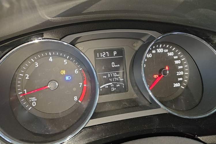 Used Volkswagen Sagitar 2017 1.6L Automatic Comfort Model Instrument Cluster