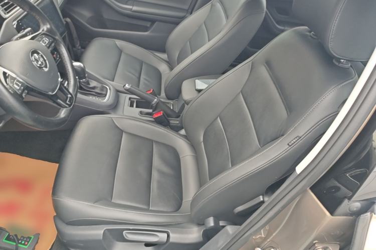 Used Volkswagen Sagitar 2017 1.6L Automatic Comfort Model Left Front Seat