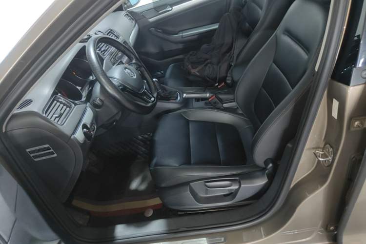 Used Volkswagen Sagitar 2017 1.6L Automatic Comfort Model Left Front Seat