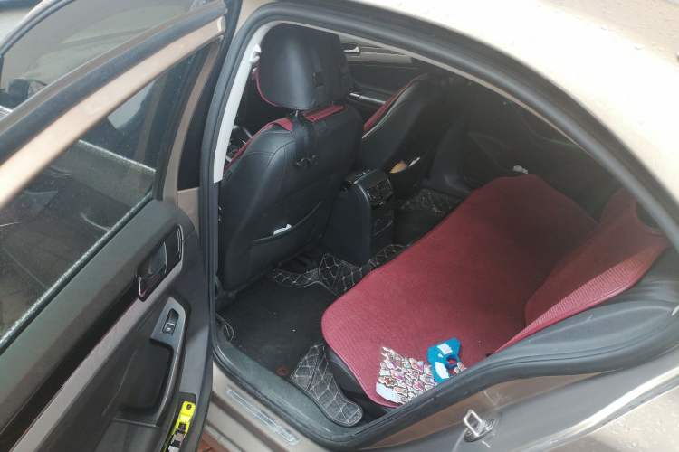 Used Volkswagen Sagitar 2017 180TSI Automatic Leading Model Left Rear Seat