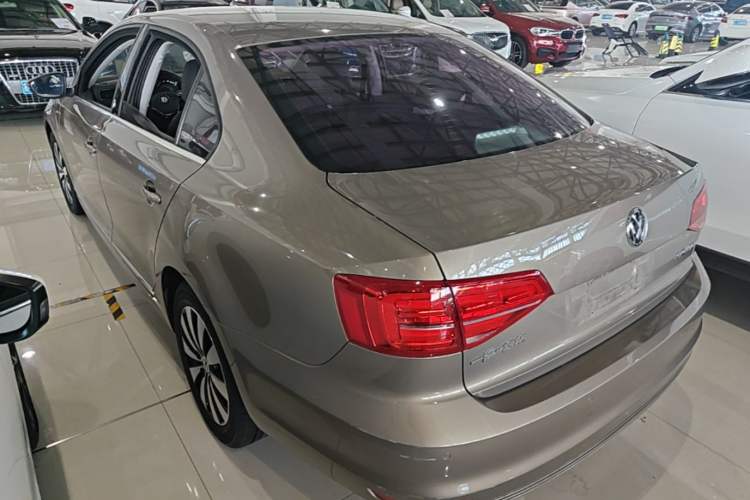 Used Volkswagen Sagitar 2017 1.6L Automatic Comfort Model Rear Left 45 Deg