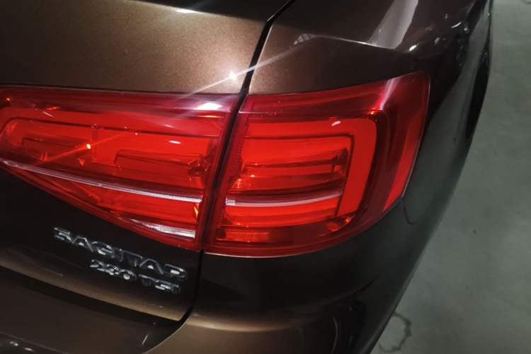 Used Volkswagen Sagitar 2017 230TSI Automatic Comfort Version Right Rear Taillight