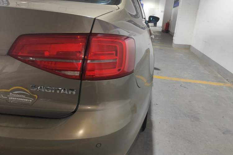 Used Volkswagen Sagitar 2017 1.6L Automatic Comfort Model Right Rear Taillight