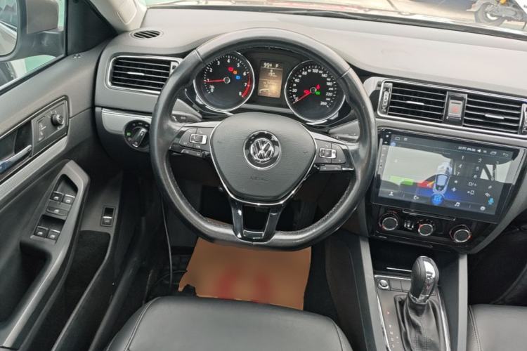 Used Volkswagen Sagitar 2017 1.6L Automatic Comfort Model Steering Wheel