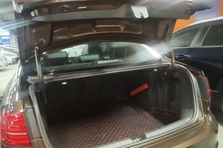 Used Volkswagen Sagitar 2017 230TSI Automatic Comfort Version Trunk