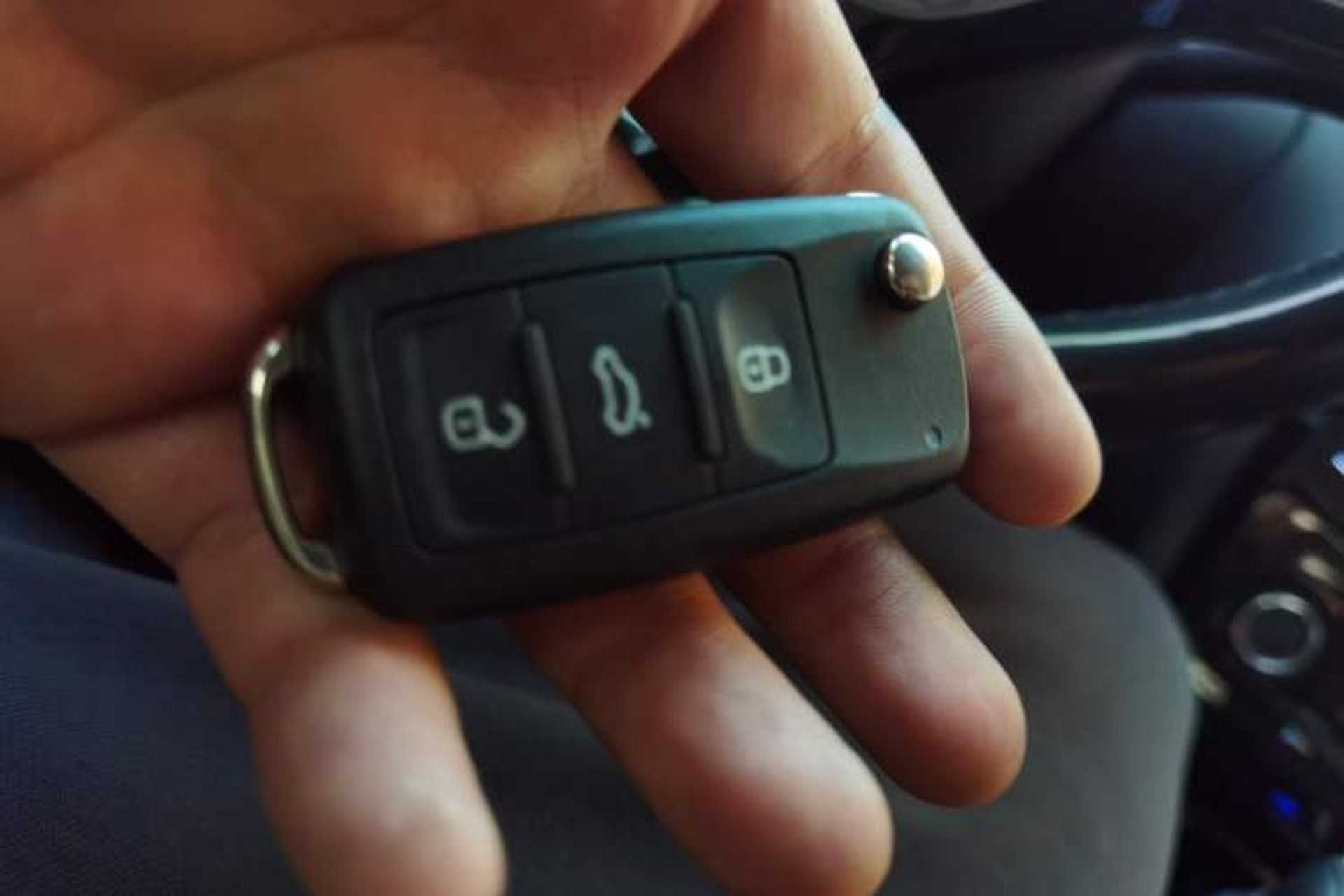Used Volkswagen Sagitar 2017 1.6L Automatic Comfort Model Vehicle Key