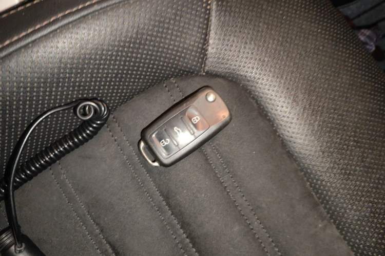 Used Volkswagen Sagitar 2017 230TSI Automatic Luxury Edition Vehicle Key