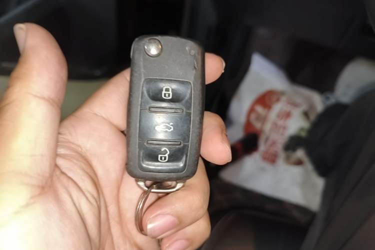 Used Volkswagen Sagitar 2017 230TSI Automatic Comfort Version Vehicle Key
