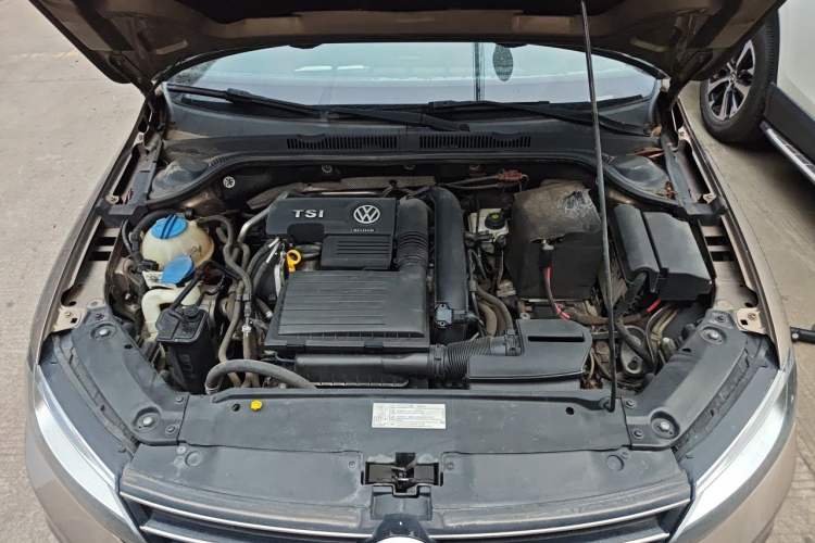 Used Volkswagen Sagitar 2017 230TSI Automatic Comfort Version Engine Bay