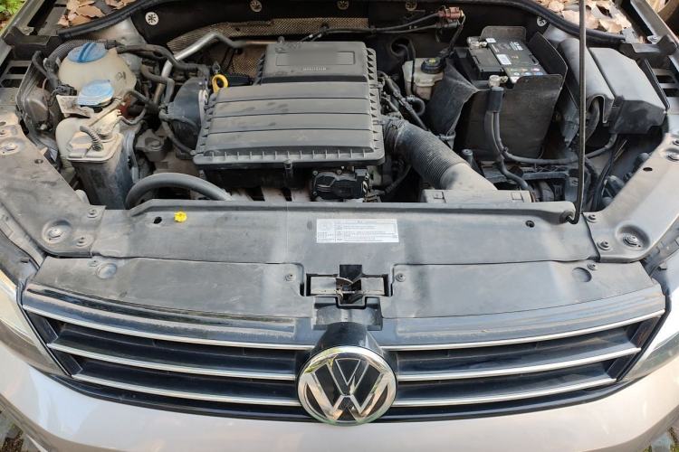 Used Volkswagen Sagitar 2017 1.6L Manual Comfort Model Engine Bay