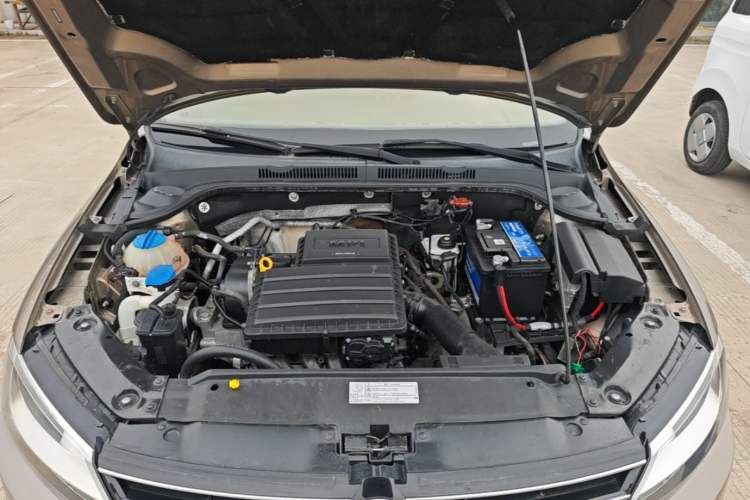 Used Volkswagen Sagitar 2017 1.6L Automatic Comfort Model Engine Bay