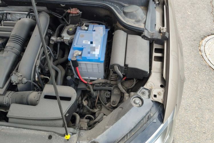 Used Volkswagen Sagitar 2017 230TSI Automatic Comfort Version Engine Bay Left