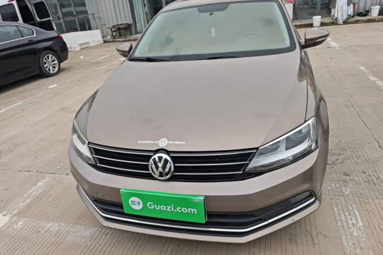 Used Volkswagen Sagitar 2017 1.6L Automatic Comfort Model Front