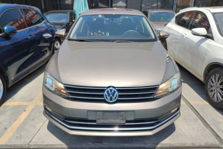 Used Volkswagen Sagitar 2017 1.6L Automatic Comfort Model Front