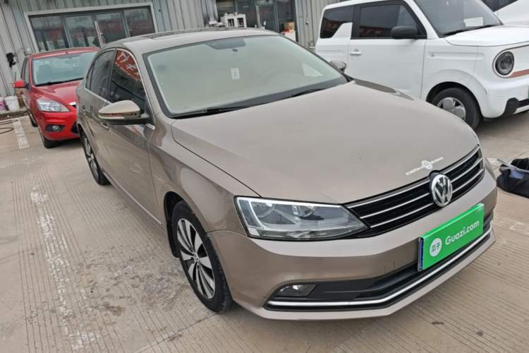 Used Volkswagen Sagitar 2017 1.6L Automatic Comfort Model Front Right 45 Deg