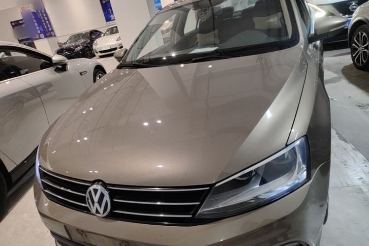 Used Volkswagen Sagitar 2017 230TSI Automatic Comfort Version Front