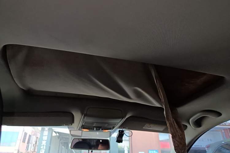 Used Volkswagen Sagitar 2017 1.6L Automatic Comfort Model Headliner