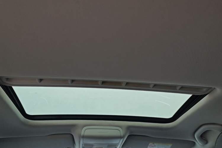 Used Volkswagen Sagitar 2017 1.6L Automatic Comfort Model Headliner