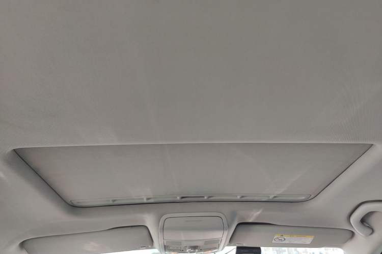 Used Volkswagen Sagitar 2017 1.6L Automatic Comfort Model Headliner