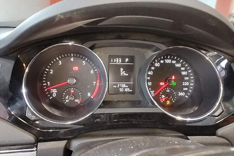Used Volkswagen Sagitar 2017 230TSI Automatic Comfort Version Instrument Cluster