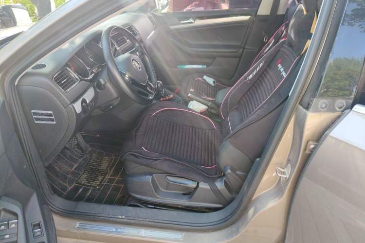 Used Volkswagen Sagitar 2017 1.6L Automatic Comfort Model Left Front Seat