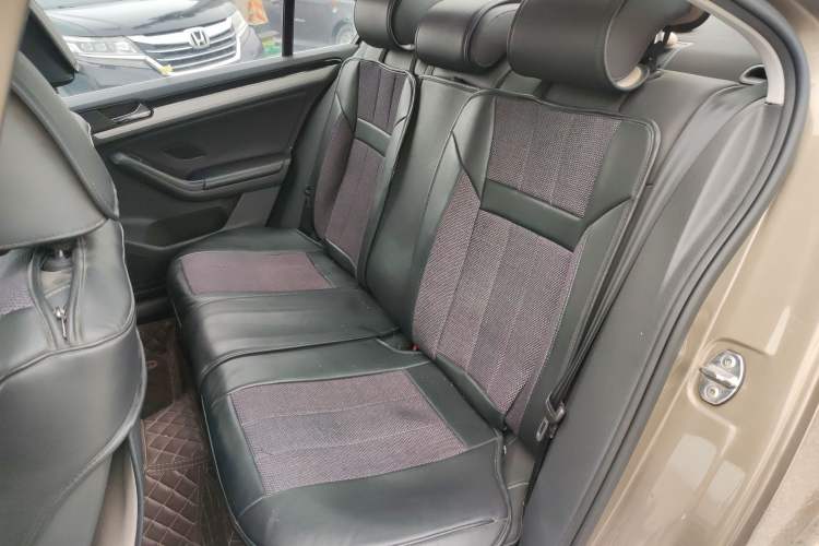 Used Volkswagen Sagitar 2017 230TSI Automatic Comfort Version Left Rear Seat