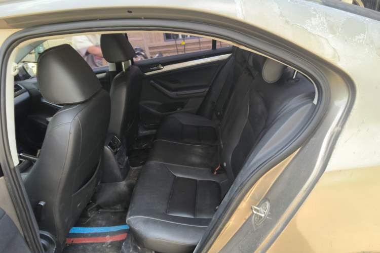 Used Volkswagen Sagitar 2017 1.6L Manual Comfort Model Left Rear Seat
