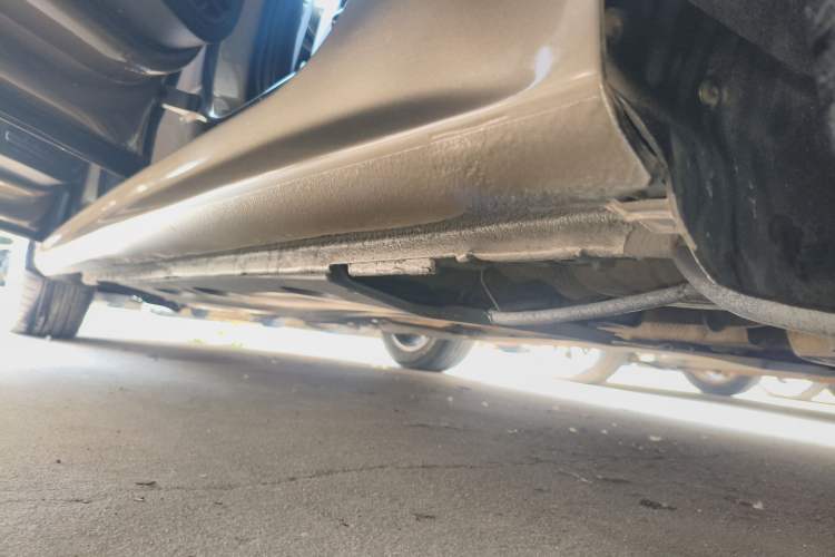Used Volkswagen Sagitar 2017 230TSI Automatic Comfort Version Left Side Sill