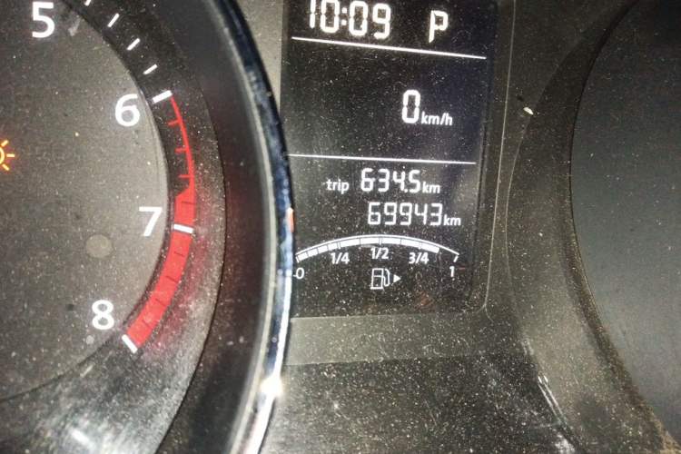 Used Volkswagen Sagitar 2017 1.6L Automatic Comfort Model Odometer Close Up
