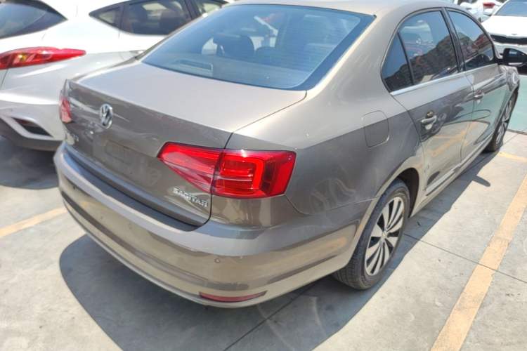 Used Volkswagen Sagitar 2017 1.6L Automatic Comfort Model Rear Right 45 Deg
