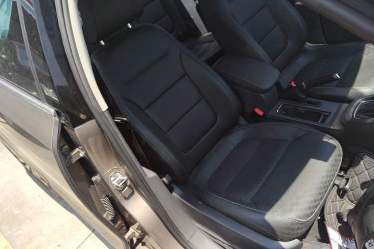 Used Volkswagen Sagitar 2017 1.6L Automatic Comfort Model Right Front Seat