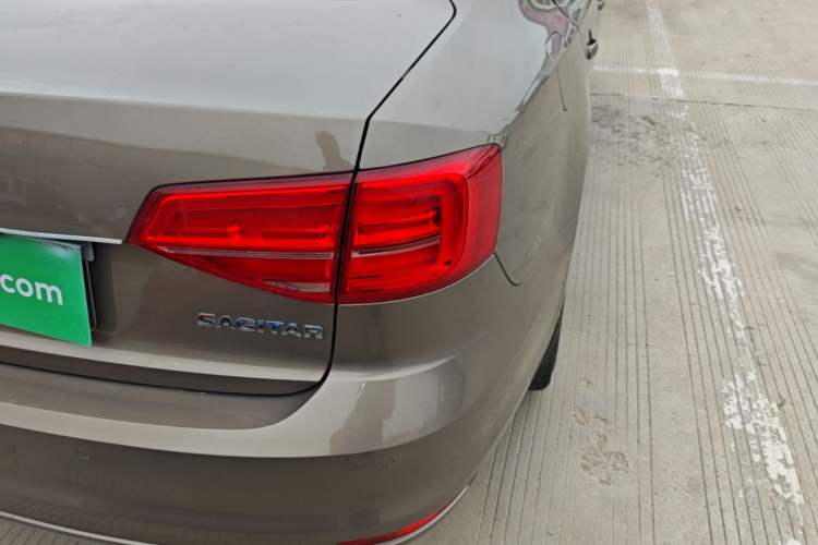 Used Volkswagen Sagitar 2017 1.6L Automatic Comfort Model Right Rear Taillight