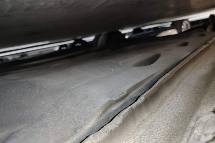 Used Volkswagen Sagitar 2017 230TSI Automatic Comfort Version Right Side Sill