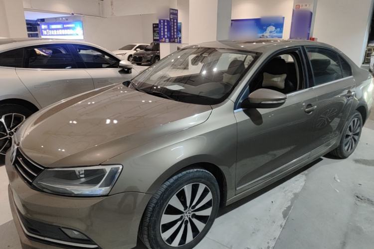Used Volkswagen Sagitar 2017 230TSI Automatic Comfort Version Guazi used car, China used car export, Used car for sale, Used cars, Cheapest cars for sale