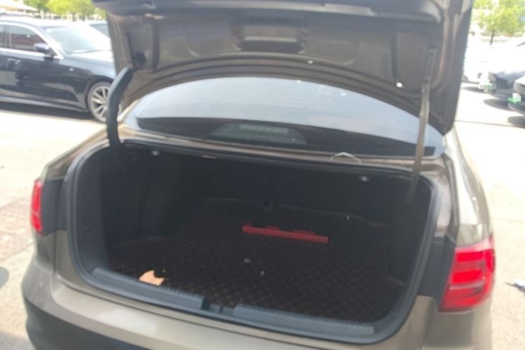 Used Volkswagen Sagitar 2017 1.6L Automatic Comfort Model Trunk