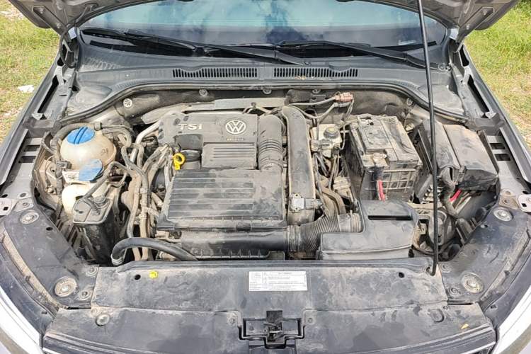 Used Volkswagen Sagitar 2017 230TSI Automatic Comfort Version Engine Bay
