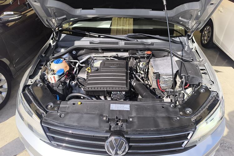 Used Volkswagen Sagitar 2017 1.6L Automatic Comfort Model Engine Bay