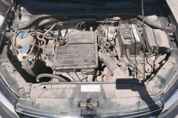 Used Volkswagen Sagitar 2017 1.6L Manual Comfort Model Engine Bay