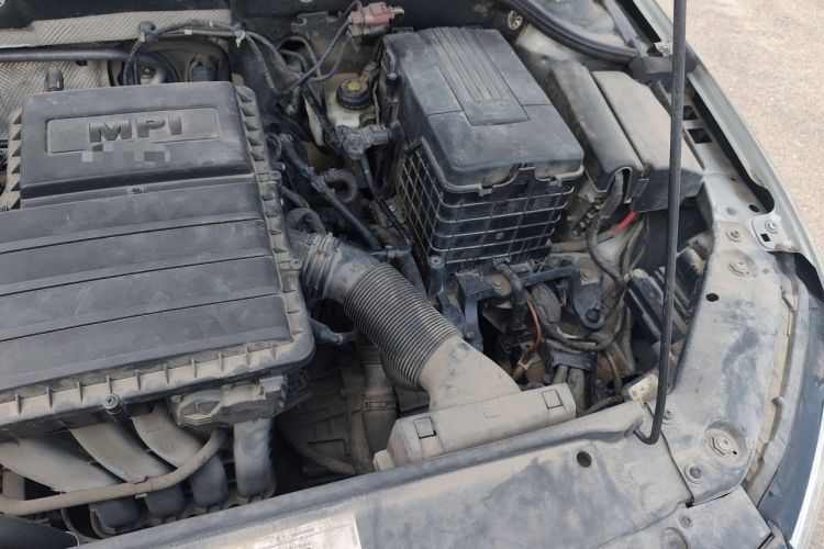 Used Volkswagen Sagitar 2017 1.6L Automatic Comfort Model Engine Bay Left